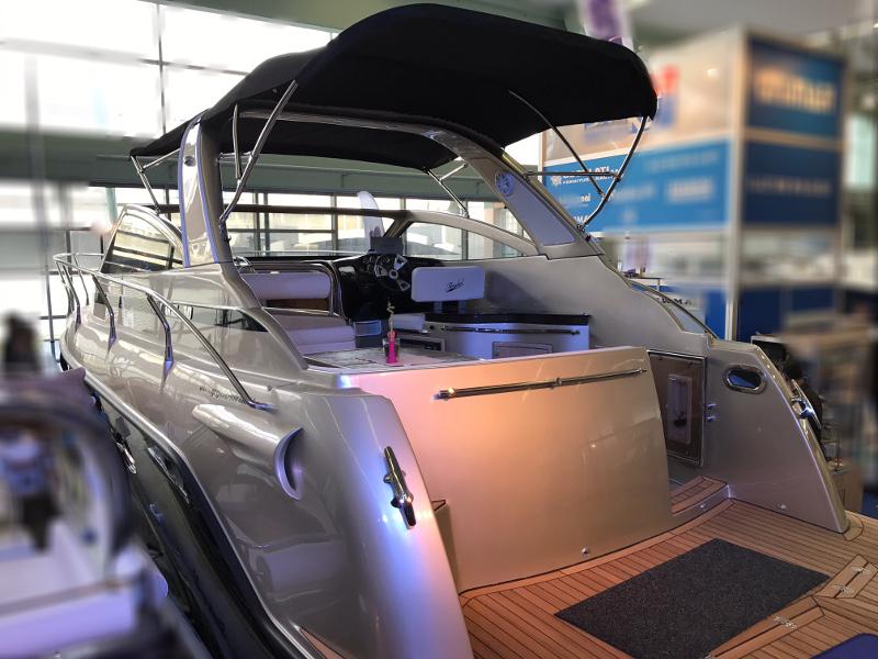 Book yachts online - motorboat - Mirakul 30 Sport - Laura III - rent