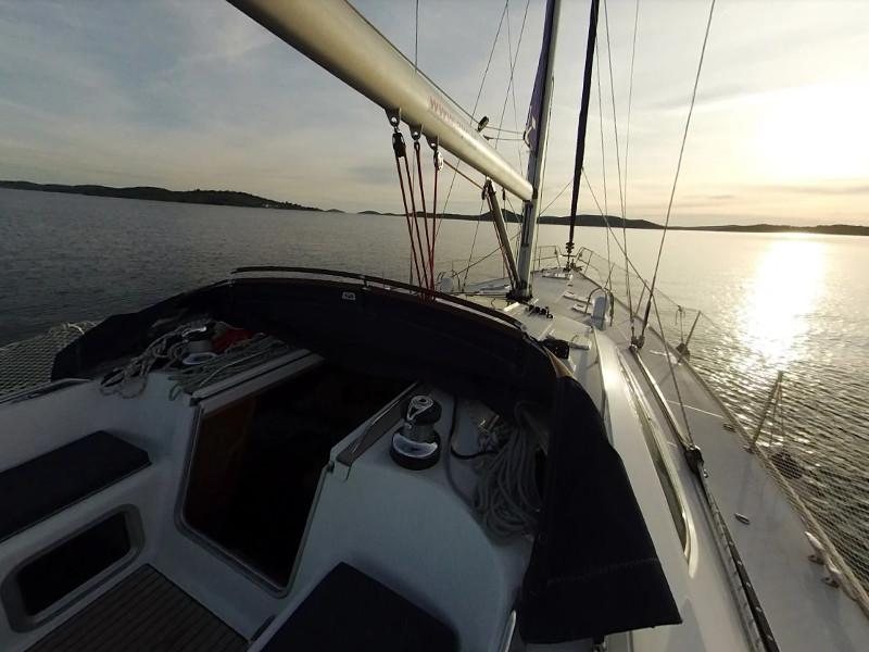 Book yachts online - sailboat - Sun Odyssey 54 DS - MACCHIATO - rent