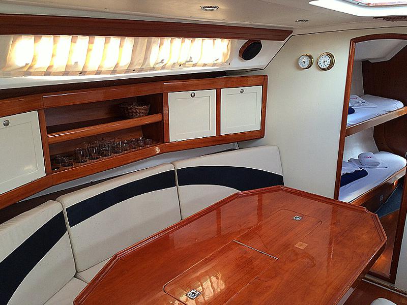 Book yachts online - sailboat - Elan 431 - SCORPIO - rent