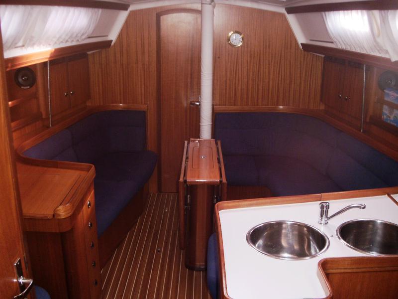 Book yachts online - sailboat - Elan 40 - PLANIKA - rent