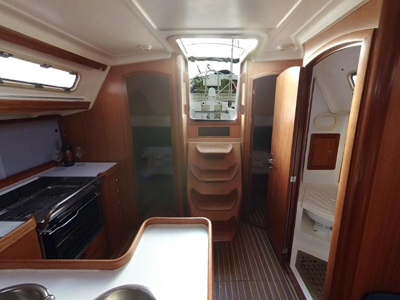 Book yachts online - sailboat - Elan 40 - PLANIKA - rent