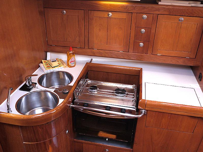 Book yachts online - sailboat - Elan 431 - SAGITARIUS - rent