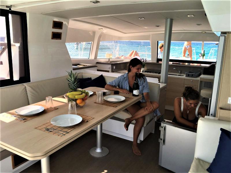 Book yachts online - catamaran - Bali 4.0 - DAENERYS - rent