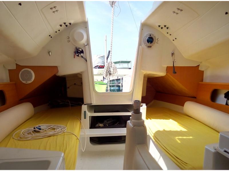 Book yachts online - sailboat - Beneteau First 21.7 - Perla - rent
