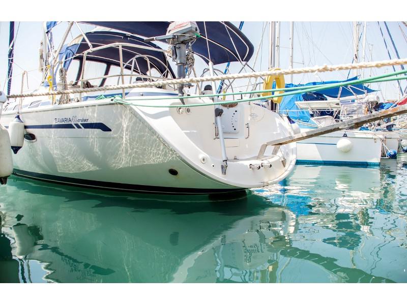 Book yachts online - sailboat - Bavaria 42 Cruiser - EVRENIA - TOTAL REFIT 2019 - rent