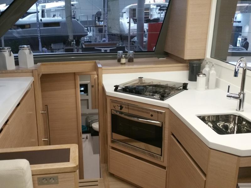 Book yachts online - catamaran - Helia 44 - YAKIRA - rent