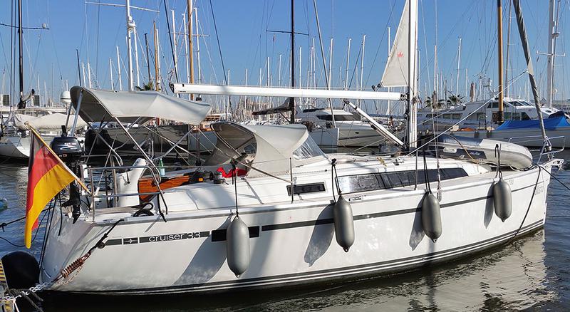 Book yachts online - sailboat - Bavaria Cruiser 33 - Callisto  - rent