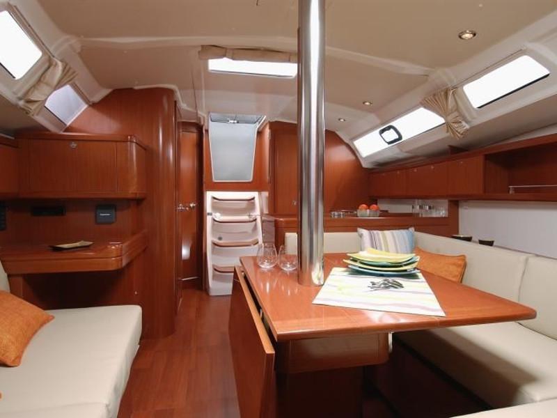 Book yachts online - sailboat - Oceanis 37 - Polaris - rent