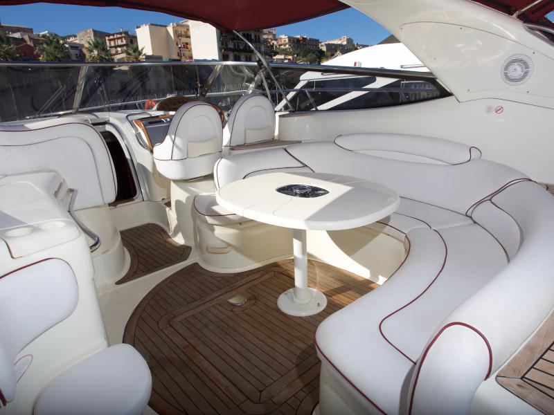 Book yachts online - motorboat - Cranchi Mediterranee 50 HT - Magia - rent