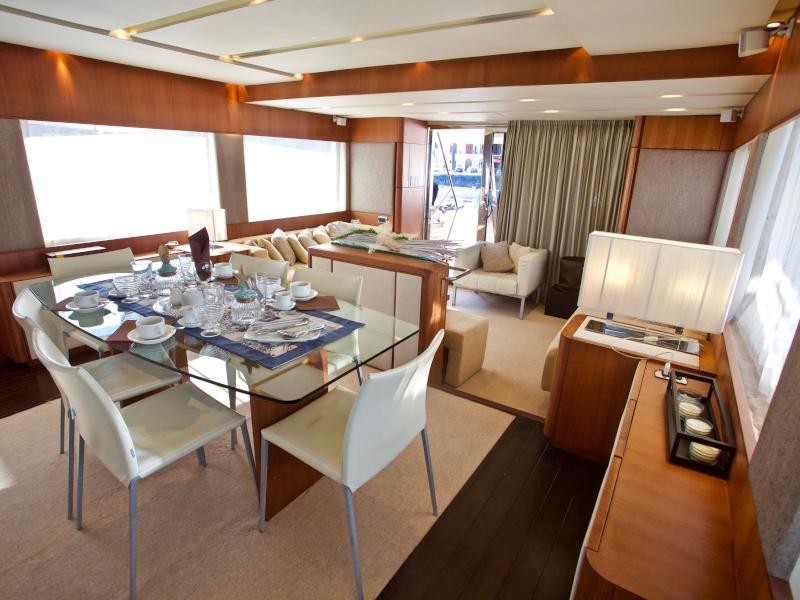 Book yachts online - motorboat - Aicon 75 - Lutetia - rent