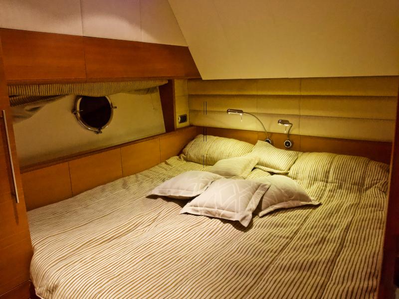 Book yachts online - motorboat - Aicon 64 Fly - Marilyn - rent