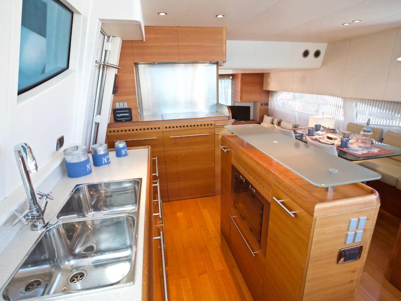 Book yachts online - motorboat - Aicon 64 Fly - Marilyn - rent