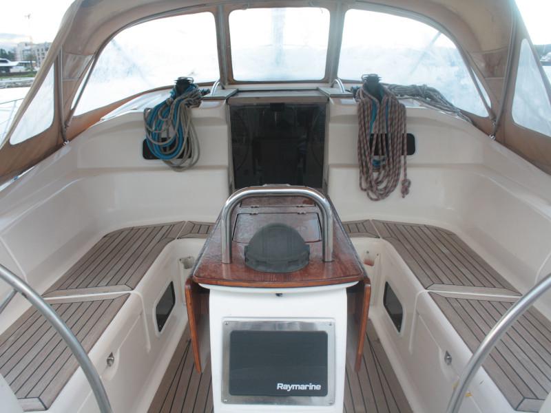Book yachts online - sailboat - Elan 434 - Rebekka - rent