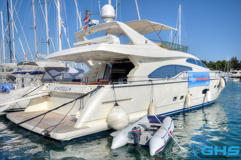 Book yachts online - motorboat - Ferretti 680 - Estella GENERALLY REFIT 2013 - rent