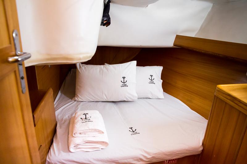 Book yachts online - sailboat - Feeling Kirie 39 - GAMMA  - rent