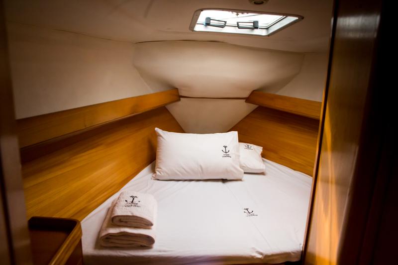 Book yachts online - sailboat - Feeling Kirie 39 - GAMMA  - rent