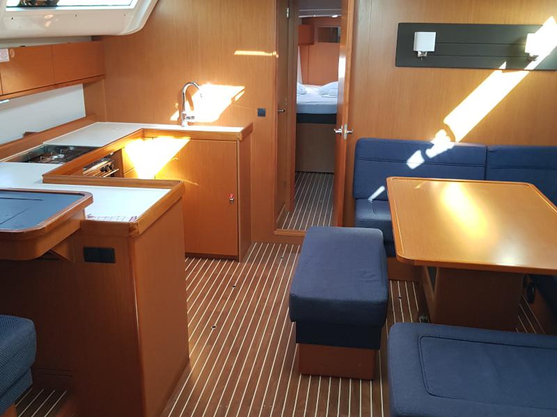 Book yachts online - sailboat - Bavaria Cruiser 51 - Ivolga - rent