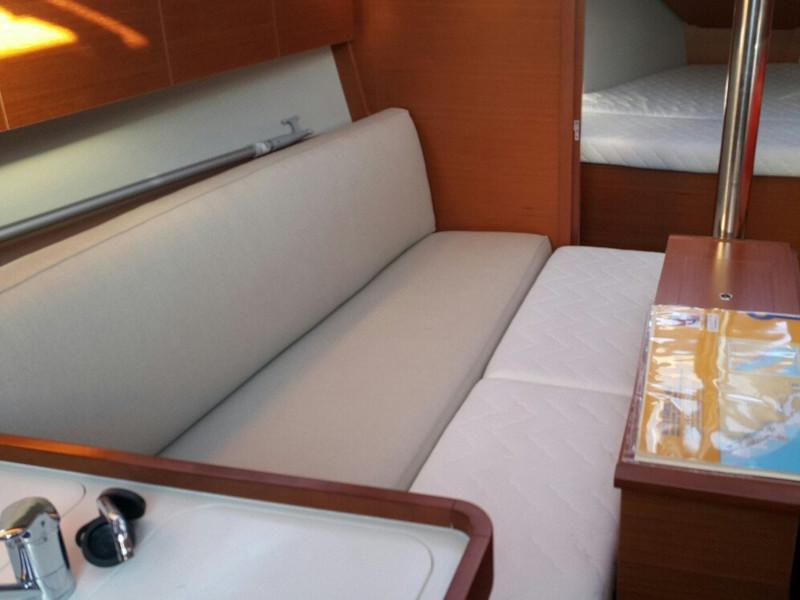Book yachts online - sailboat - Dufour 360 GL - Sileb - rent