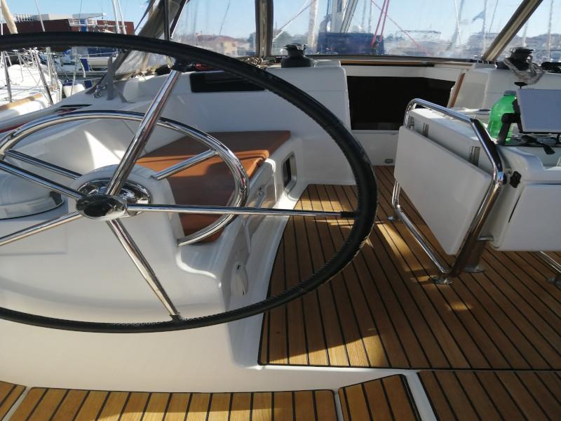 Book yachts online - sailboat - Sun Odyssey 439 - Mario - rent