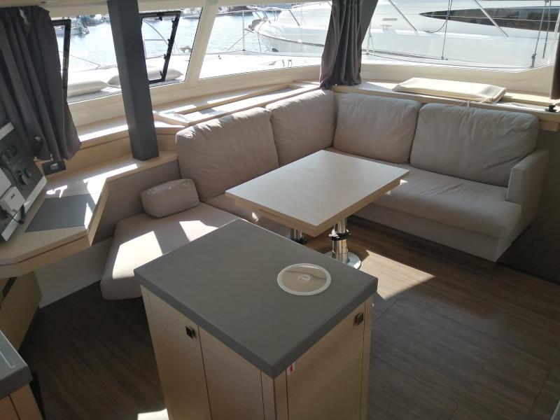 Book yachts online - catamaran - Saona 47 - Aquarius III - rent