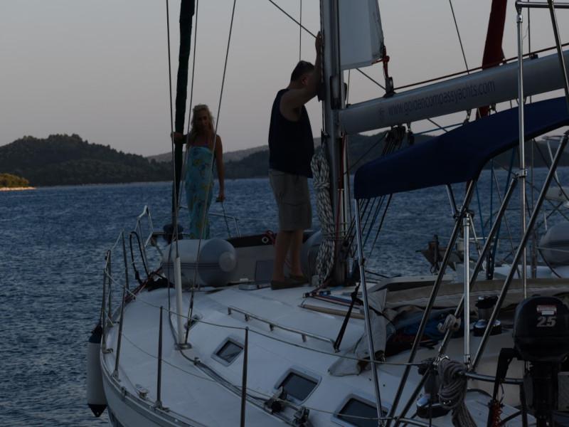Book yachts online - sailboat - Bavaria 46 Holiday REFIT 2019 - EFPLIA CP - rent