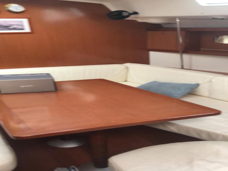 Book yachts online - sailboat - BENETEAU  Cyclades 43.4 2008/REFIT 2019 - SAPPHIRE - rent