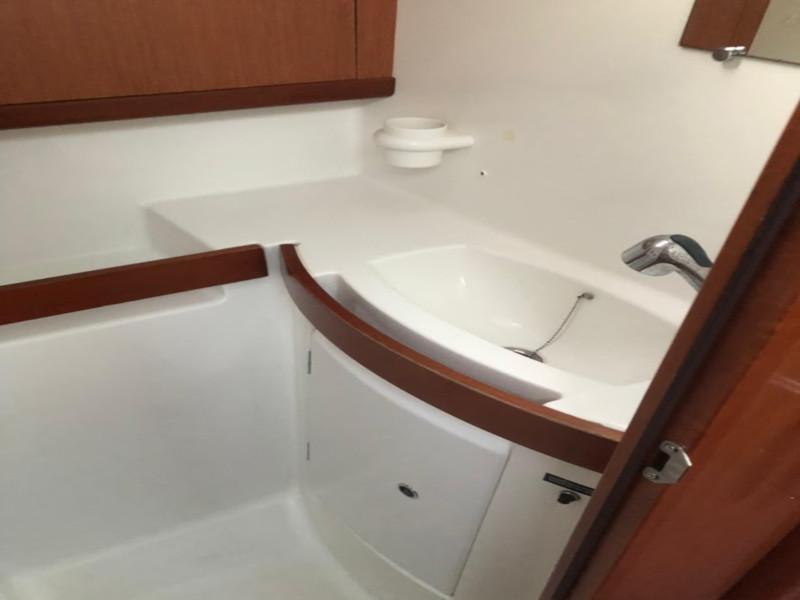 Book yachts online - sailboat - BENETEAU Cyclades 39.3.2 REFIT 2019 - OPAL - rent