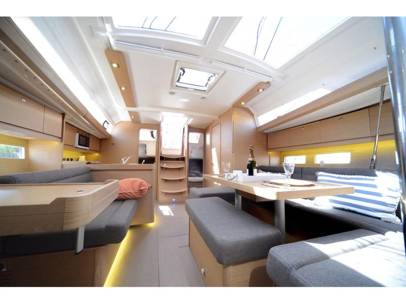 Book yachts online - sailboat - Dufour 412 Grand large - Sham - rent