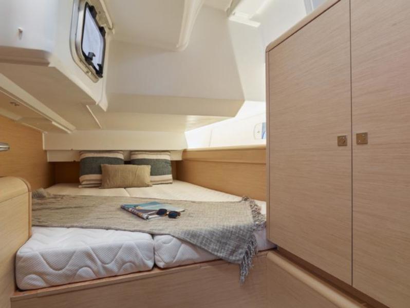 Book yachts online - sailboat - Sun Odyssey 449 - Matar - rent