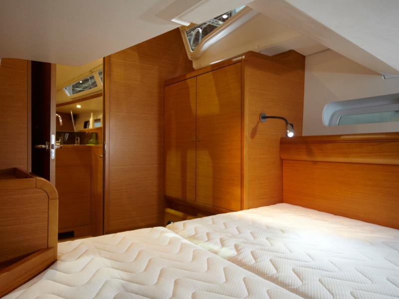 Book yachts online - sailboat - Sun Odyssey 449 - Matar - rent