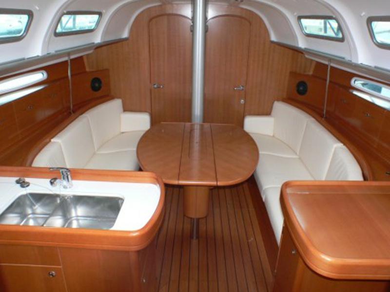 Book yachts online - sailboat - First 40.7 - Enif - rent