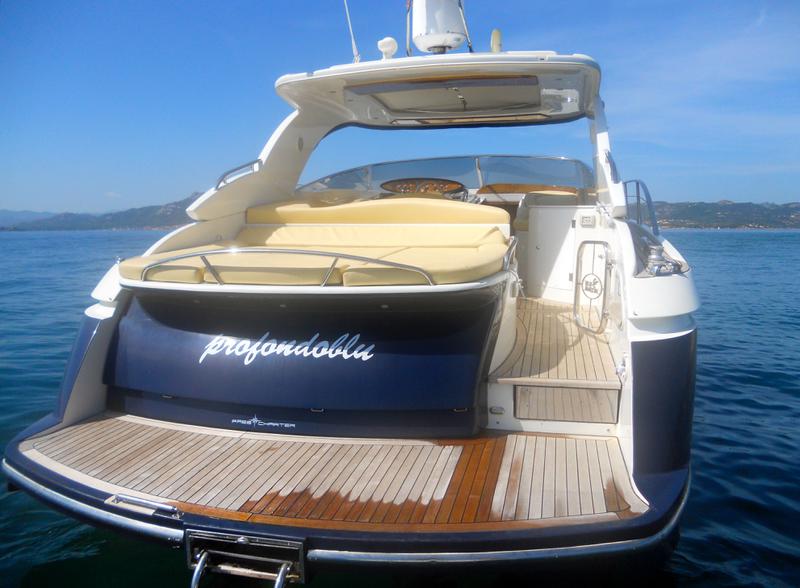 Book yachts online - motorboat - Blu Martin 46 ST - Profondo Blu - rent