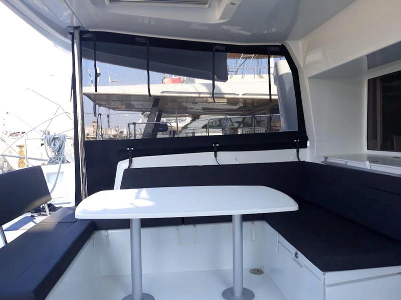 Book yachts online - catamaran - Lagoon 450F - Escapade - rent