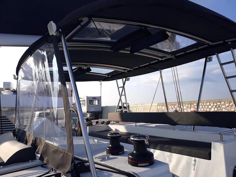 Book yachts online - catamaran - Lagoon 450F - Escapade - rent