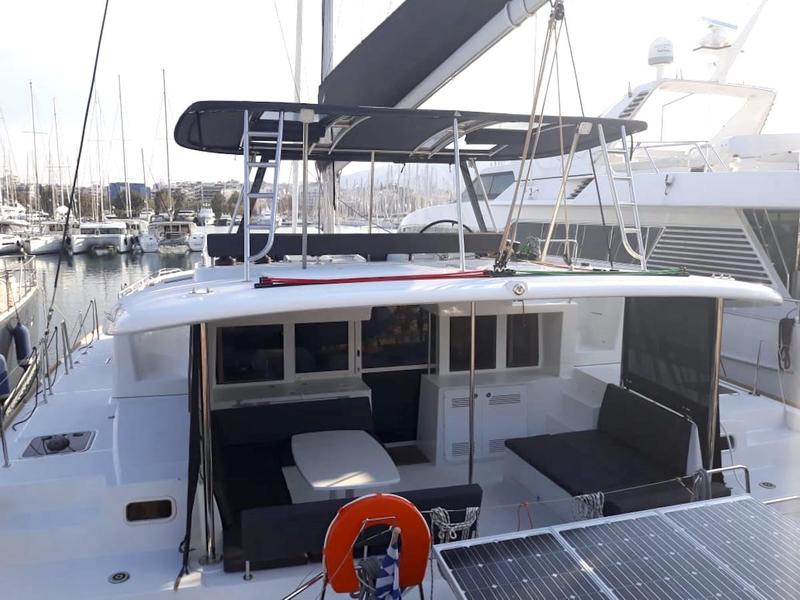 Book yachts online - catamaran - Lagoon 450F - Escapade - rent