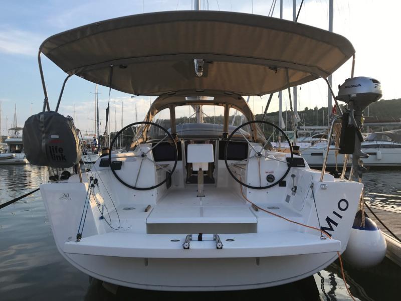 Book yachts online - sailboat - Dufour 310 Grand Large - MIO 2018 - rent