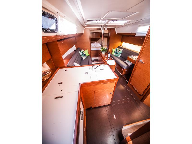 Book yachts online - sailboat - Dufour 350 Grand Large - IDA 2017 - rent