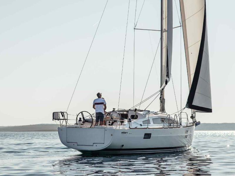 Book yachts online - sailboat - Elan 40.1 - TOP SECRET new 2020 - rent