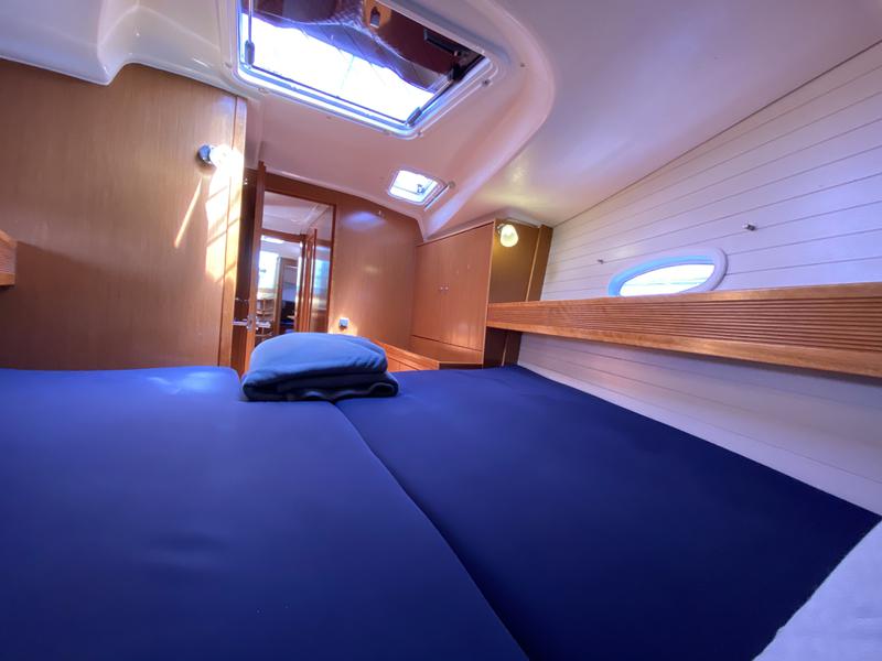 Book yachts online - sailboat - Bavaria 51 - Nereida (FREE WIFI) - rent