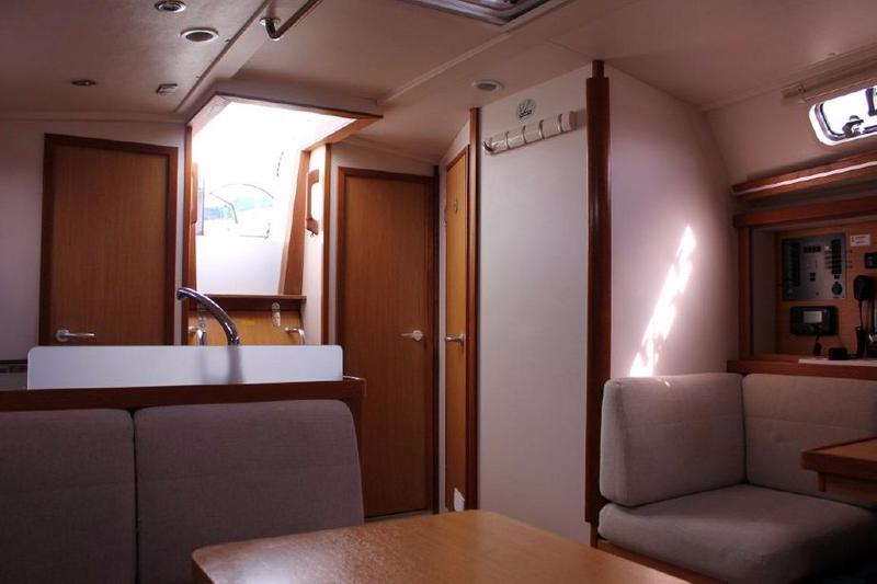 Book yachts online - sailboat - Hanse 400 - Nauticum (!!!from Monday. FREE WIFI) - rent