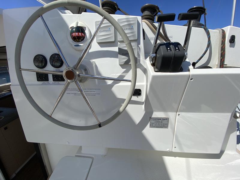 Book yachts online - catamaran - Lucia 40 - Aquila  - rent