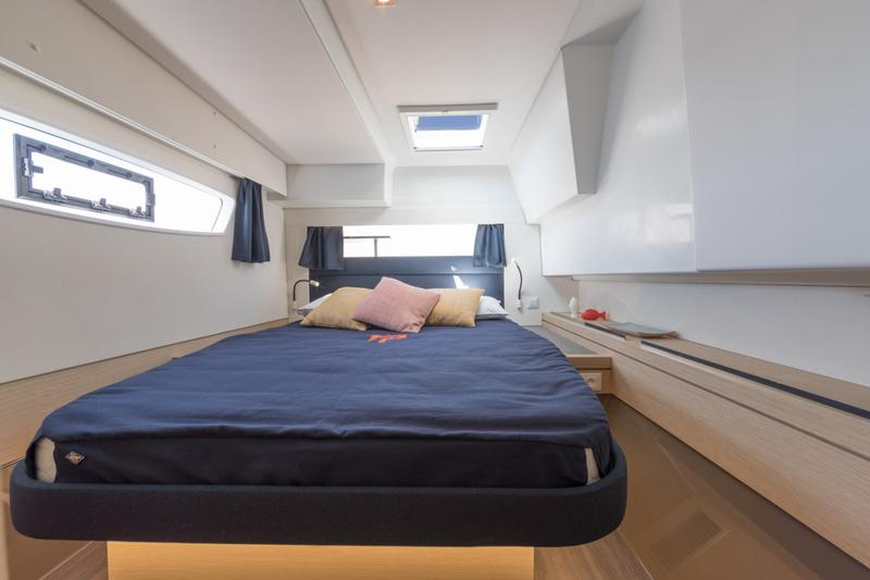 Book yachts online - catamaran - Fountaine Pajot Saona 47 - Ancora Reha - rent