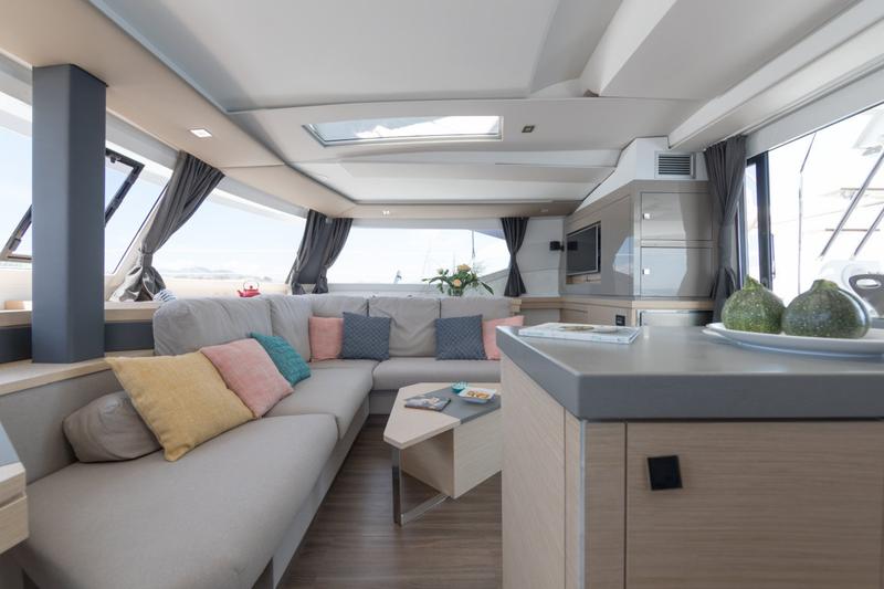 Book yachts online - catamaran - Fountaine Pajot Saona 47 - Ancora Reha - rent