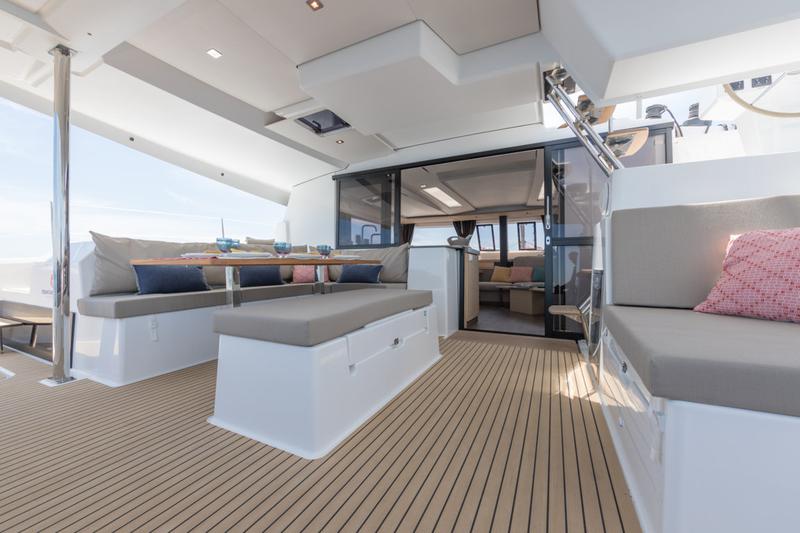 Book yachts online - catamaran - Fountaine Pajot Saona 47 - Ancora Reha - rent