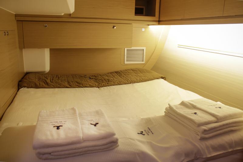 Book yachts online - sailboat - Dufour 56 Exclusive - INVICTUS - rent