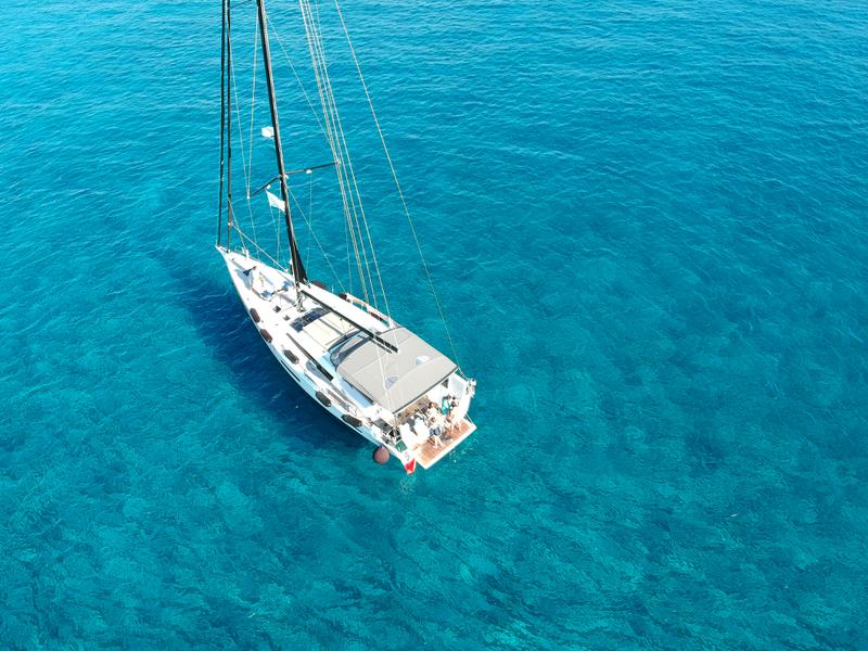 Book yachts online - sailboat - Dufour 56 Exclusive - INVICTUS - rent