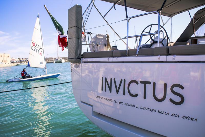 Book yachts online - sailboat - Dufour 56 Exclusive - INVICTUS - rent