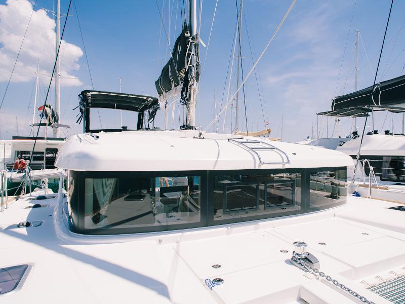 Book yachts online - catamaran - Lagoon 39 - Monique - rent