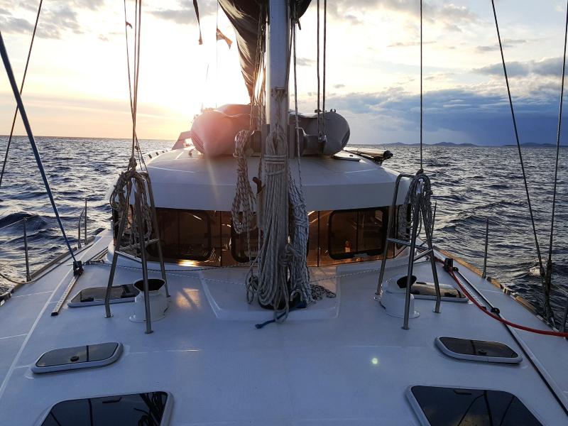 Book yachts online - sailboat - Dufour Atoll 6 - The Big One Two - rent