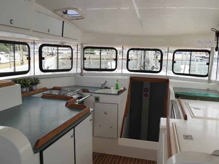Book yachts online - sailboat - Dufour Atoll 6 - The Big One - rent